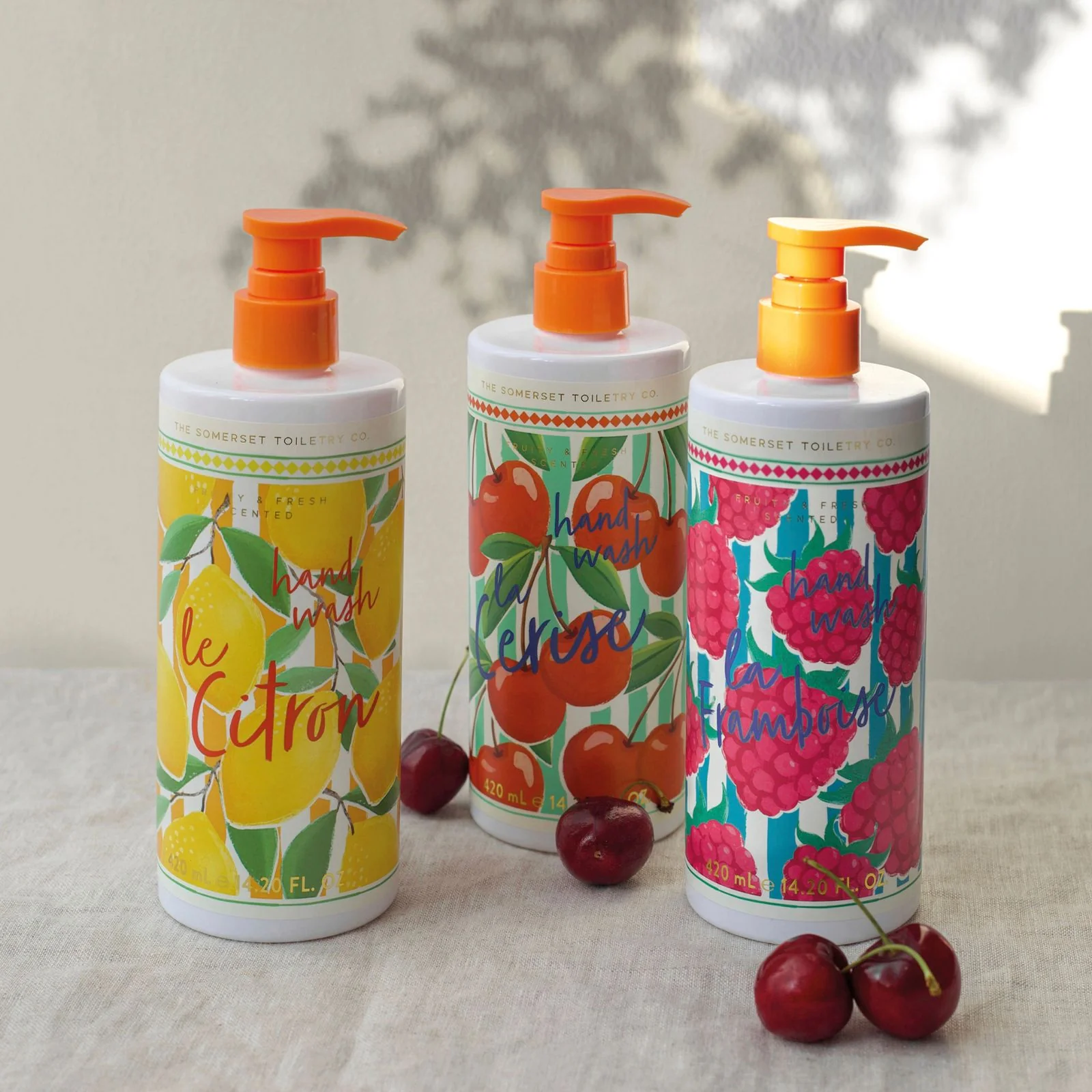 Fruity Stripes La Cerise Hand Wash 420ml - Image 2